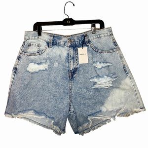 Forever 21 ✨ light blue denim jean distressed shorts sz 12